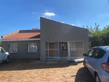 7 Bedroom House