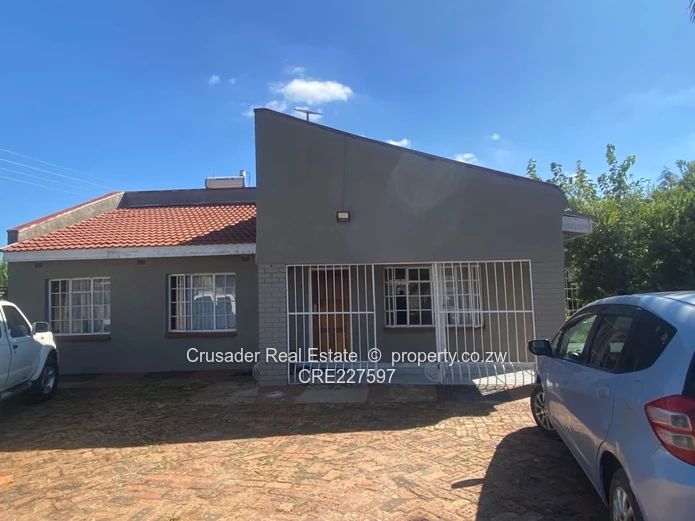 **Spacious 7-Bedroom House and 3 bedroomed cottage for Rent in Goodhope, Harare West** (Sole Mandate)