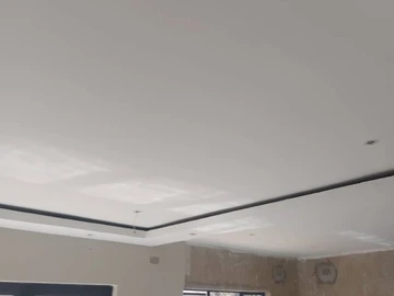 4 Bedroom Flat & Apartment
