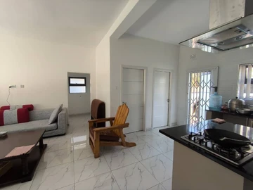 3 Bedroom Flat & Apartment