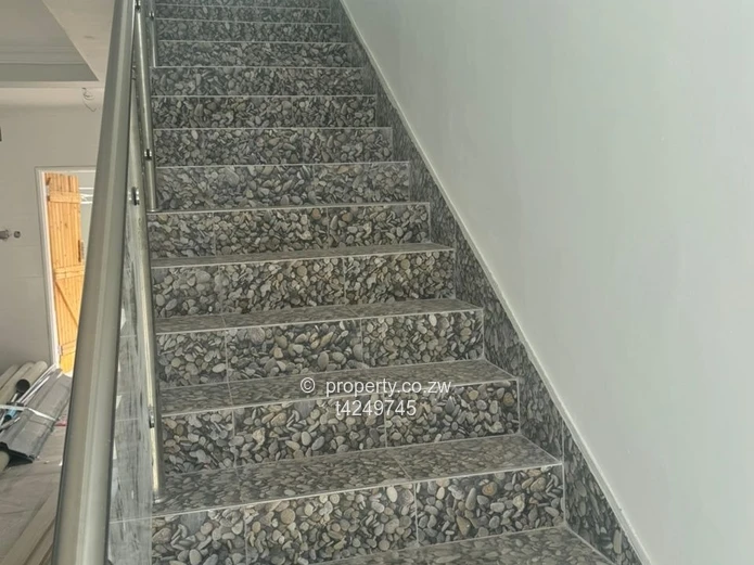 Marlborough East 4 bedroomed duplex apartment for rent 