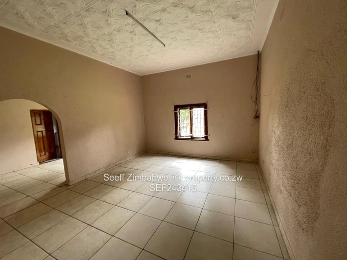 Commercial Property With Cottage & Staff Quarter