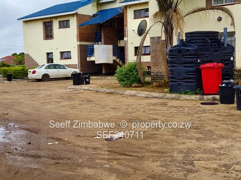 Zimre Park – Twin Pesk Mansions | US$45,000