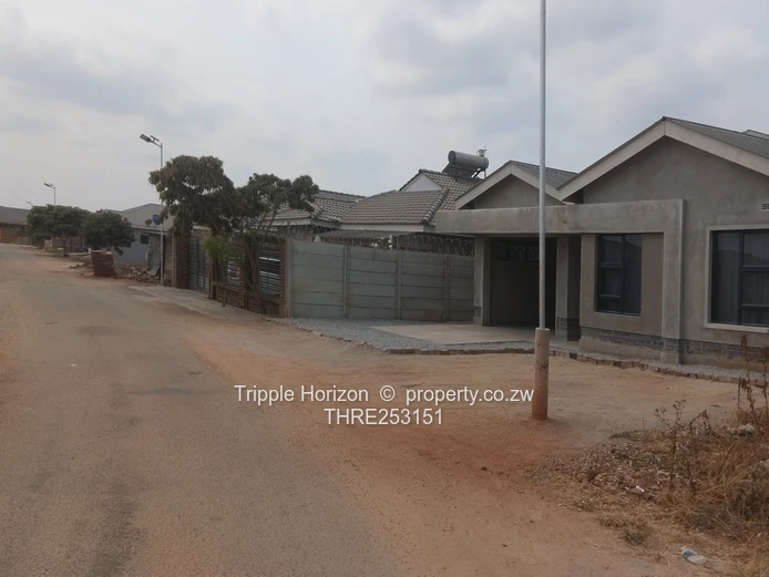 Nyabira(Penrose) 615m² Stand – Tarred Roads, Water & Sewer