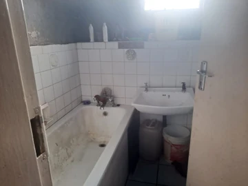 3 Bedroom Garden Flat