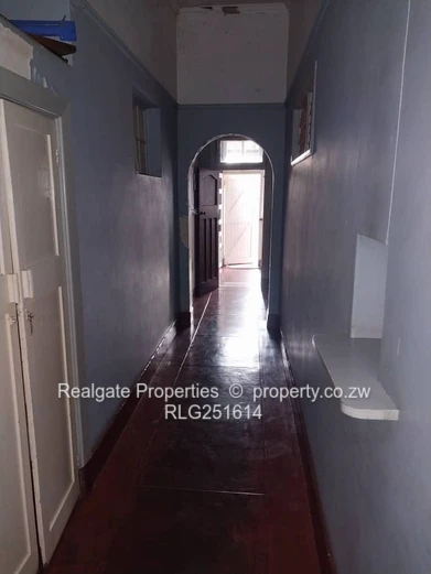 For Sale | Noevale, Zvishavane $100 000