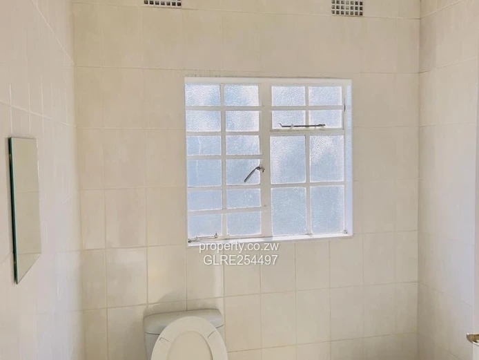Bright 2-Bed Home with Borehole & Sliding Patio Doors — Newlands