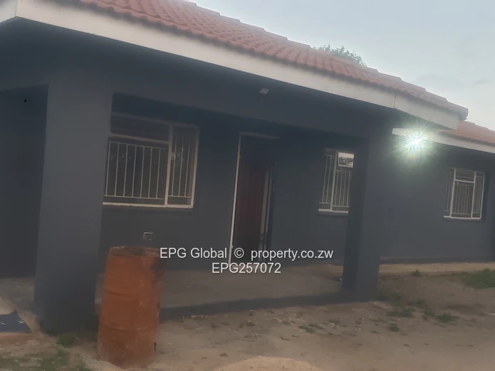 Solid Family house available for letting  