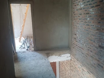 3 Bedroom Flat & Apartment