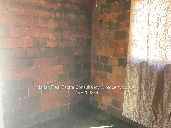 4-Room House, New Magwegwe  For Sale