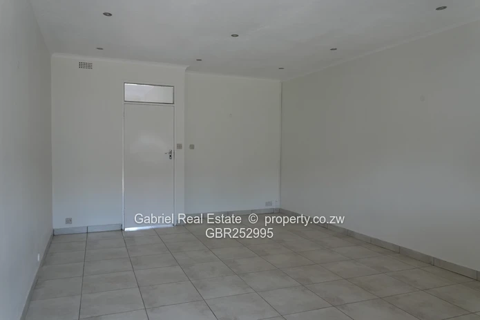 Charming 2 bedroom garden flat to let!