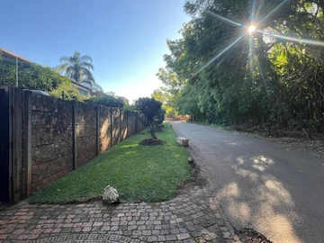 2 Bedroom Flat & Apartment