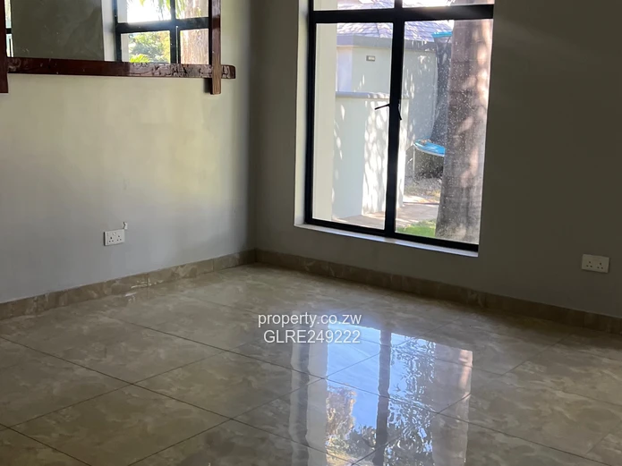 Modern 5-Bed Family Home with Pool & Borehole, Borrowdale Brooke