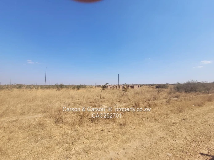 Good Neighbourhood, 400m² Nyabira Stand - Main Road, Water  Sewer & Power 