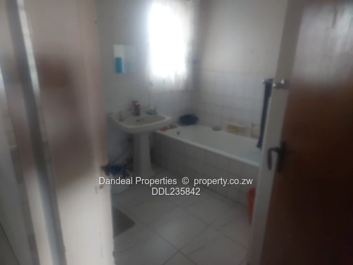 Near Hukuru - Gardner Road Plots