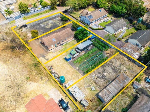 Stands & Residential Land
