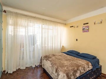 Flat & Apartment