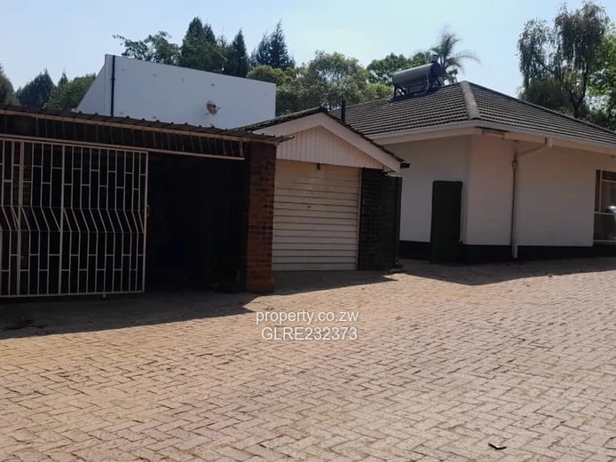 A Spacious, Secure Family Fully Furnished To Let