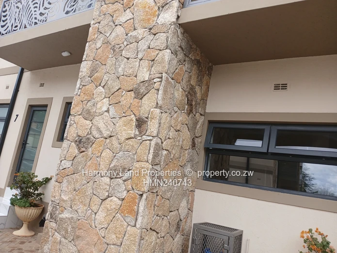 Luxury Duplex Townhouse for Rent in Highlands