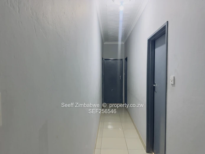 3 bed house on 4136sqm for sale in Old Windsor, Ruwa