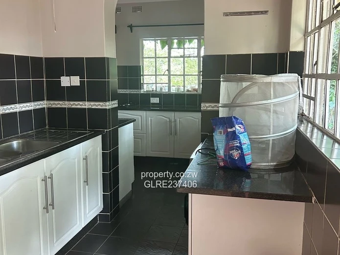 *Luxurious 5 Bedroom Home for Rent in Borrowdale Brooke*