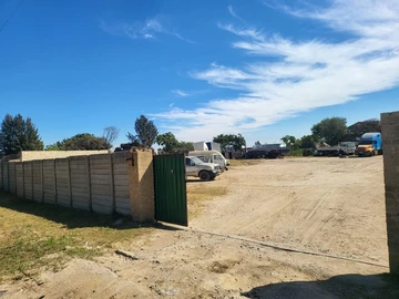 Commercial & Industrial Land