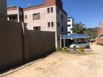 3 Bedroom Flat & Apartment