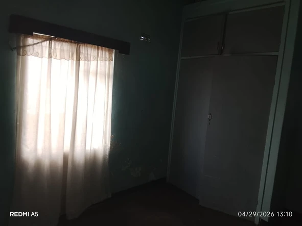 2 Bedroom Flat & Apartment