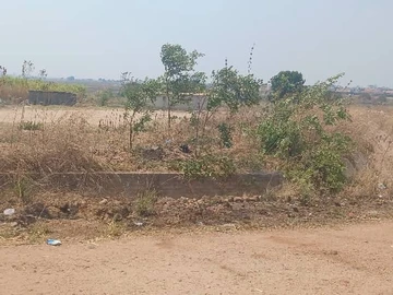 Commercial & Industrial Land