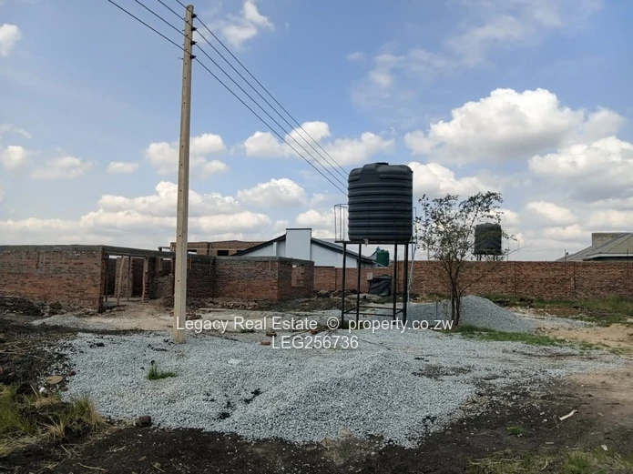 1250m² Serviced Stand in Sandton Park — Water, Sewer, Gravel roads ,borehole plus water tank 