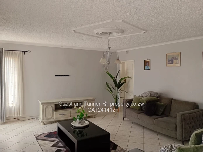 4-Bedroom House For Sale In Helensvale
