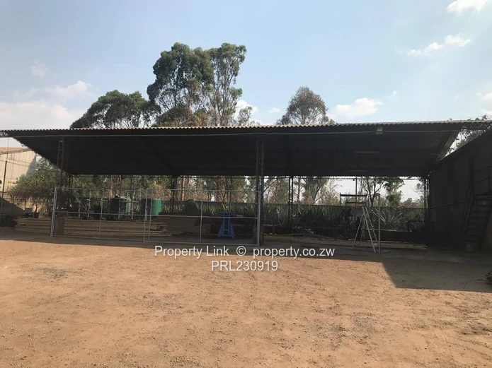 Industrial Yard - Ideal For Workshop / Truck Stop