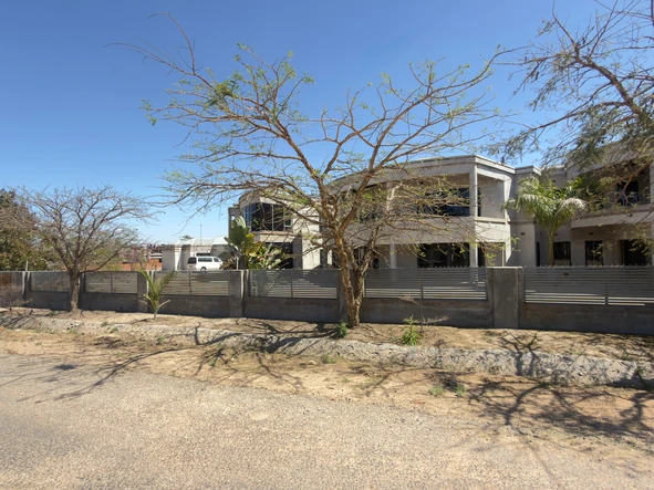 8 Bedroom House