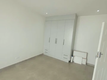 4 Bedroom Garden Flat