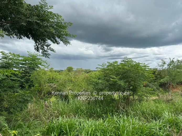 Vacant Industrial Site on 80 936 square metres