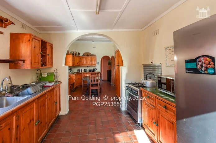 Perfect Family Home for Sale in Newlands (Sole Mandate)