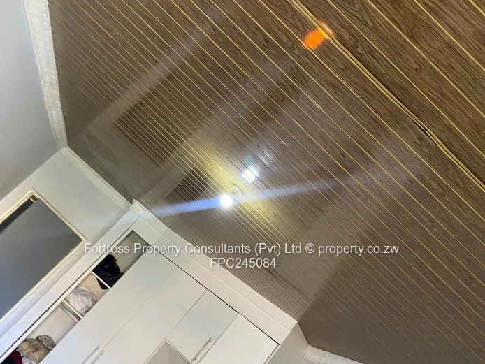 Spacious 5-Bedroom Family Home for Rent – New Marimba Park ?