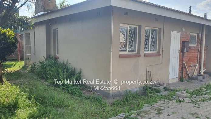 Msasa Park house for rent