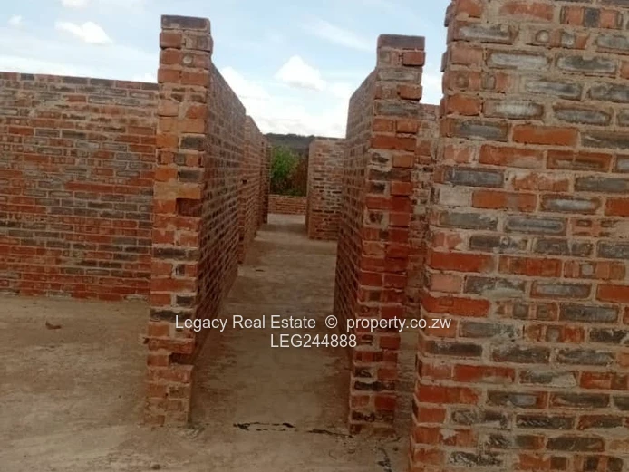 Incomplete House For Sale In Cold Comfort Pleasant Valley| Sole Mandate