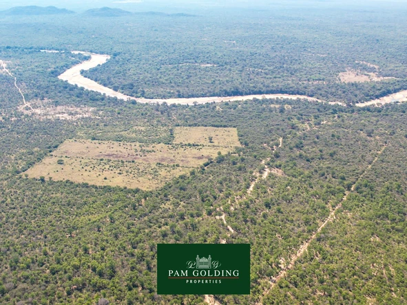 Farm & Agricultural Land
