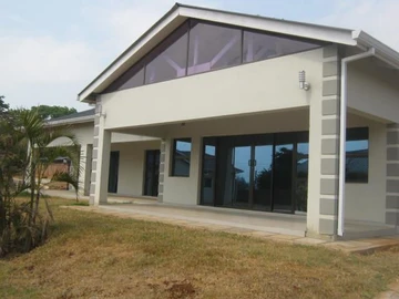 2 Bedroom Garden Flat