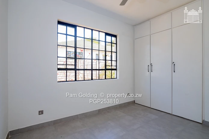 Recently Renovated 3-Bedroom Cluster Colne Valley