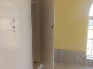3 Bedroom Flat & Apartment
