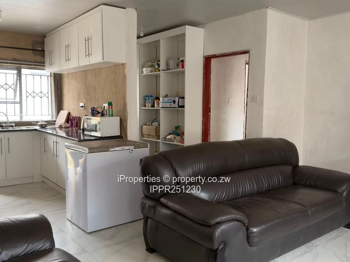 Pleasant Valley, Cold Comfort well-structured double-winged house 