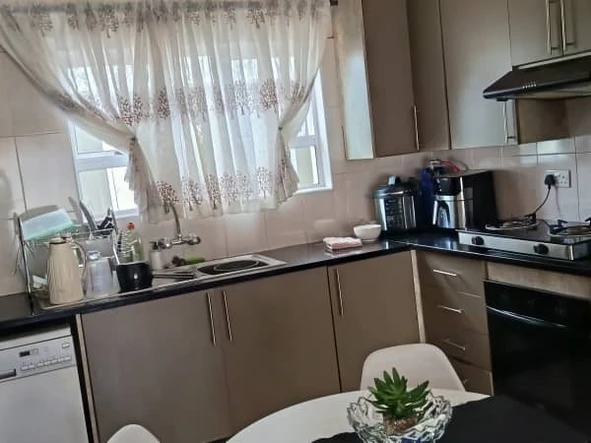 2 Bedroom Garden Flat
