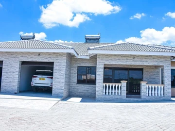 3 Bedroom Garden Flat