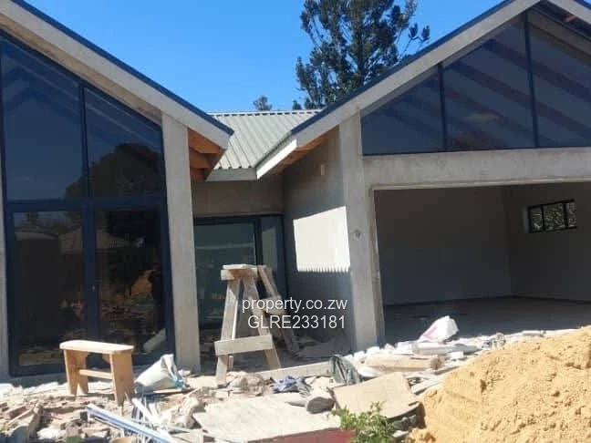 Forsale Modern 3-Bedroom Cluster in Greendale Athlone