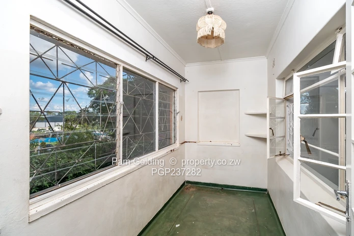 Flat For rent In Eastlea