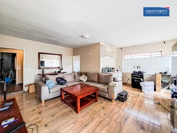 8 Bedroom House