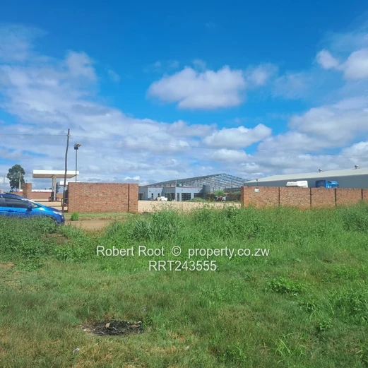 Corner stand measuring 2325sqm (Sole Mandate)